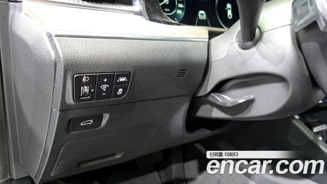 Kia K5 2021 — ფოტო 15/20