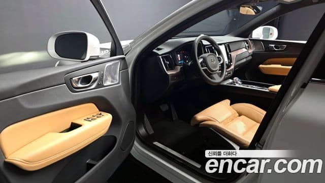 Volvo XC60 2024 — Şəkil 10/20