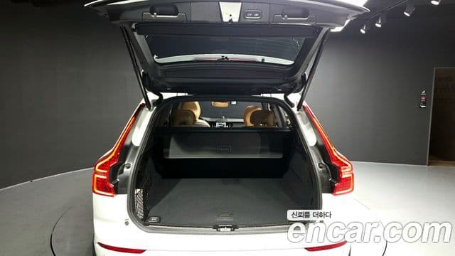 Volvo XC60 2024 — Şəkil 20/20