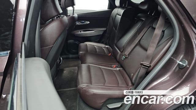 Genesis GV70 2021 — ფოტო 12/20