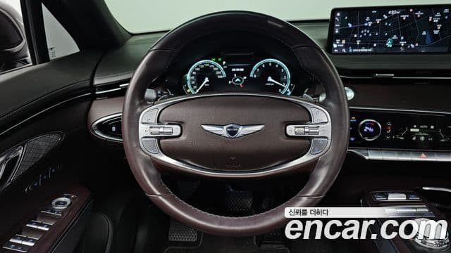 Genesis GV70 2021 — ფოტო 13/20