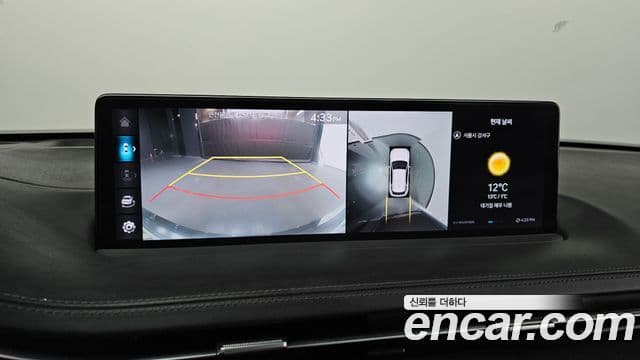 Genesis GV70 2021 — ფოტო 15/20