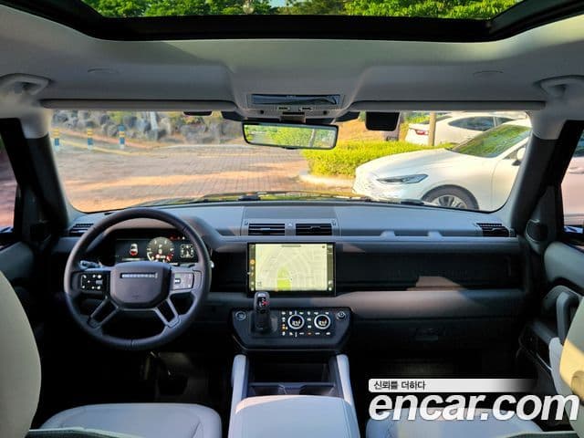 Land Rover Defender 2025 — ფოტო 16/20