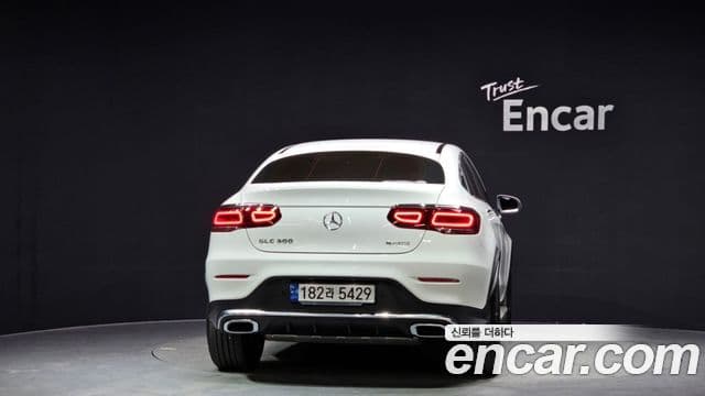 Mercedes-Benz GLC-Class 2023 — ფოტო 4/20