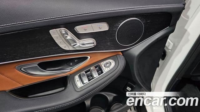 Mercedes-Benz GLC-Class 2023 — ფოტო 19/20