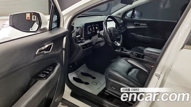 Kia Sportage 2022 — ფოტო 10/18