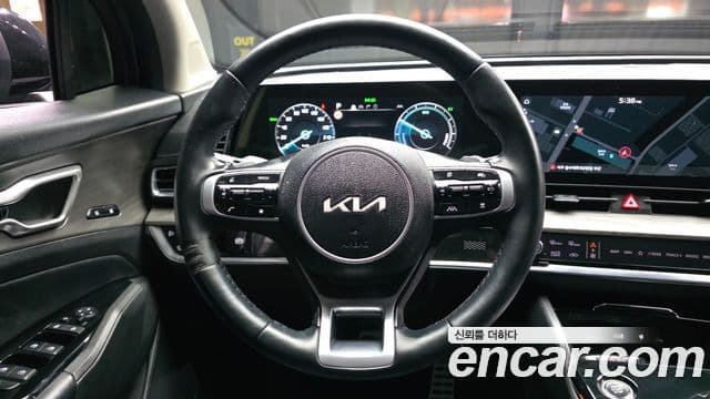 Kia Sportage 2021 — Фото 13/20