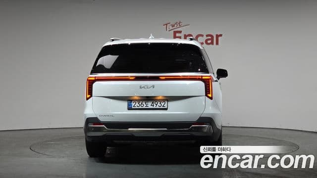 Kia Carnival 2024 — Şəkil 4/20