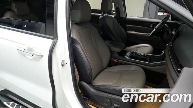 Kia Carnival 2024 — Şəkil 10/20