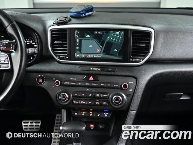 Kia Sportage The Bold 2021 — ფოტო 13/20