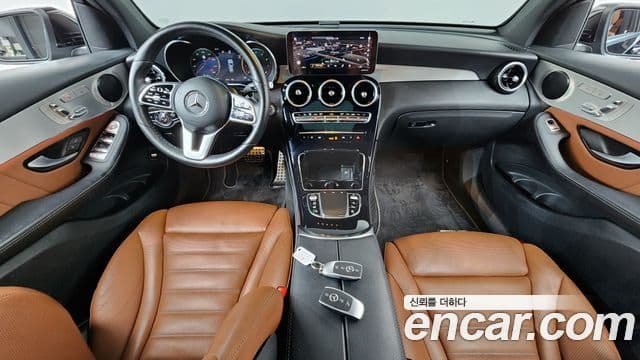 Mercedes-Benz GLC-Class 2020 — ფოტო 7/20