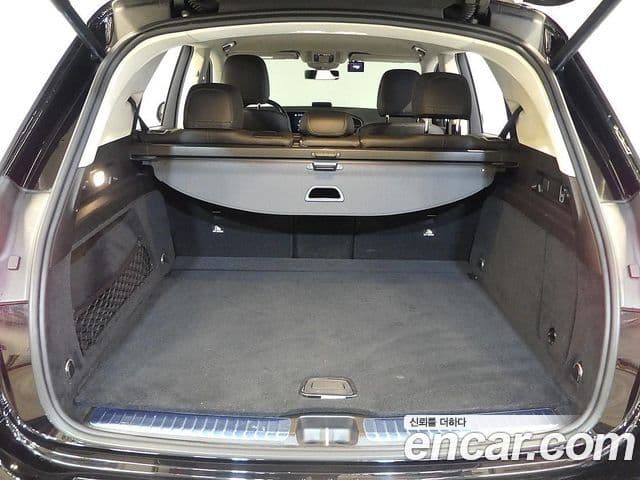 Mercedes-Benz GLE-Class 2019 — ფოტო 19/20
