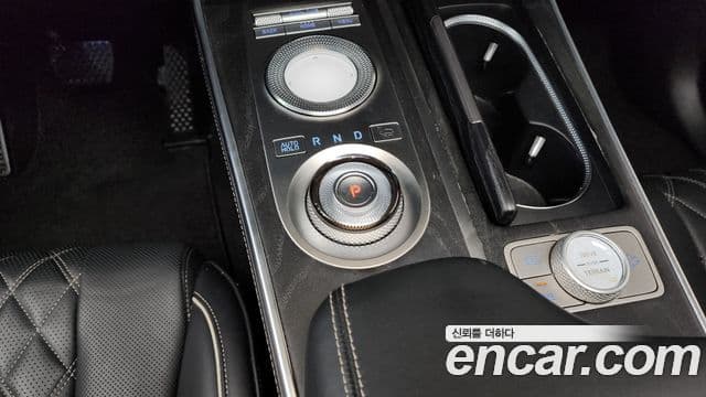 Genesis GV80 2021 — ფოტო 7/20