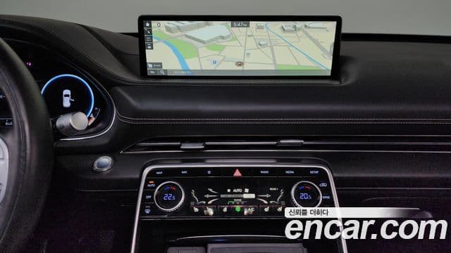 Genesis GV80 2021 — ფოტო 13/20