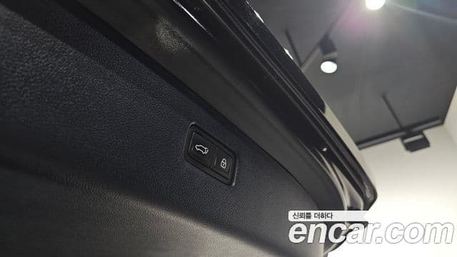 Genesis GV80 2020 — ფოტო 19/20
