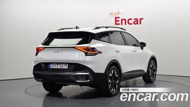 Kia Sportage 2022 — Фото 2/20