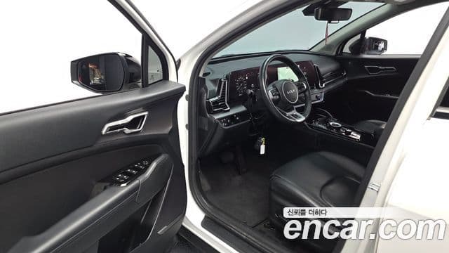 Kia Sportage 2022 — Фото 10/20