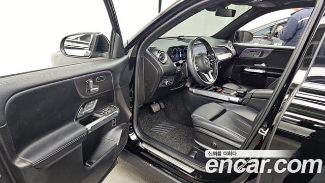 Mercedes-Benz GLB-Class 2021 — ფოტო 10/20