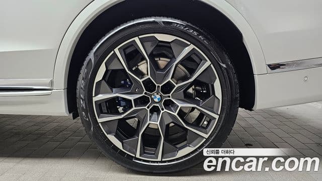 BMW X7 2024 — ფოტო 5/20