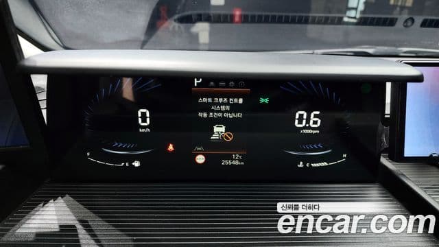 Hyundai Staria 2024 — Şəkil 8/20