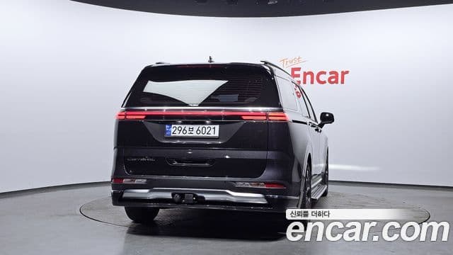 Kia Carnival 2021 — Фото 4/20