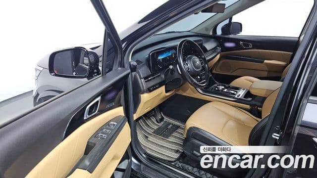 Kia Carnival 2021 — Фото 10/20