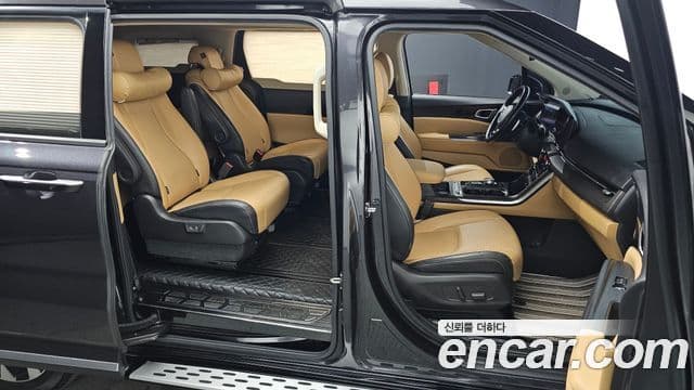 Kia Carnival 2021 — Фото 11/20