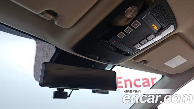 Kia Carnival 2021 — Фото 16/20