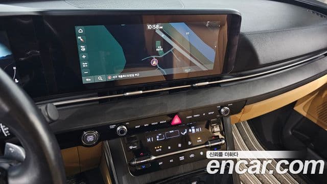 Kia Carnival 2021 — Фото 17/20