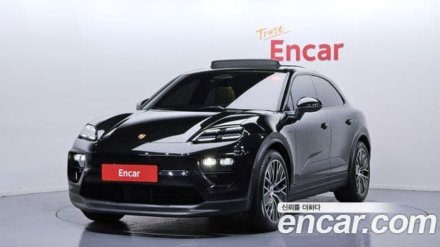 Porsche Macan EV 2025 — ფოტო 17/20