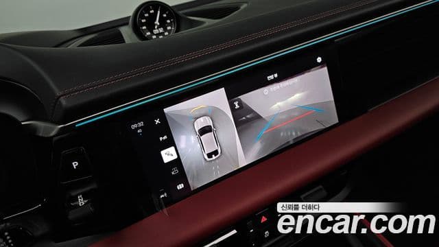 Porsche Macan EV 2025 — ფოტო 5/20