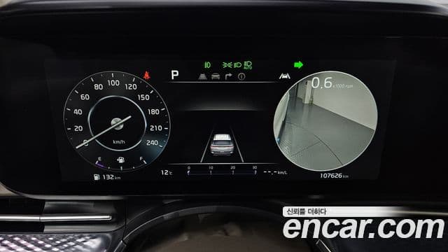 Kia Carnival 2021 — Фото 8/20