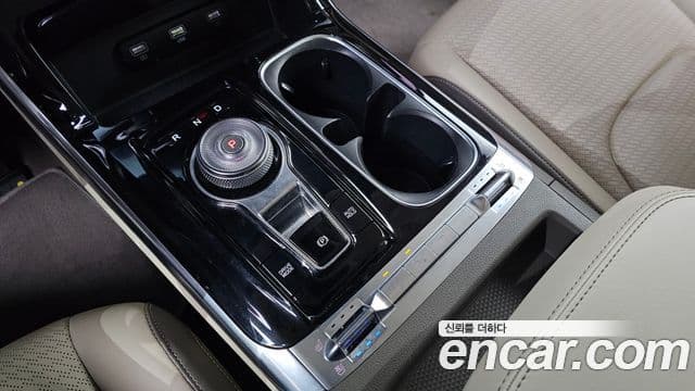 Kia Carnival 2021 — Фото 9/20