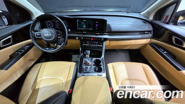 Kia Carnival 2022 — ფოტო 7/20