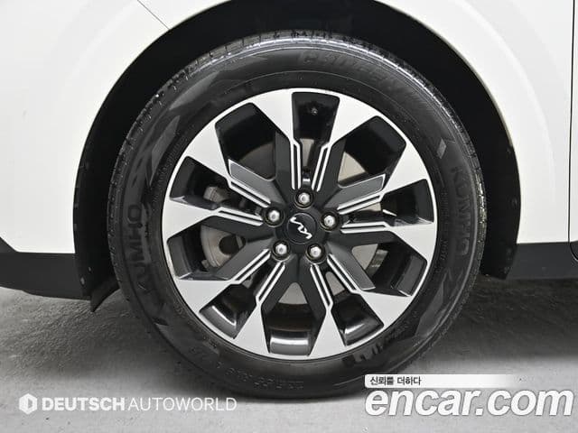 Kia Carnival 2022 — Фото 4/20