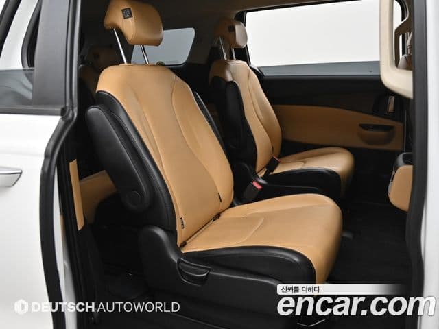 Kia Carnival 2022 — Фото 11/20