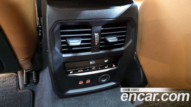 BMW 3 Series 2020 — фото 18 из 20