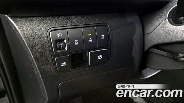 Hyundai Staria 2023 — ფოტო 15/20