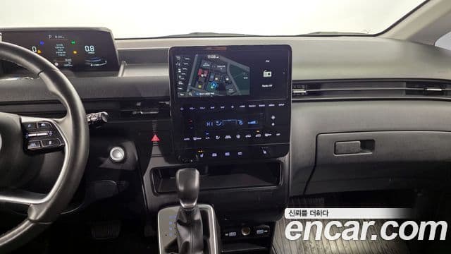 Hyundai Staria 2023 — ფოტო 20/20