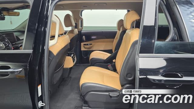 Kia Carnival 2021 — Şəkil 14/20