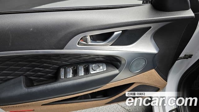Genesis G70 2018 — Şəkil 17/20