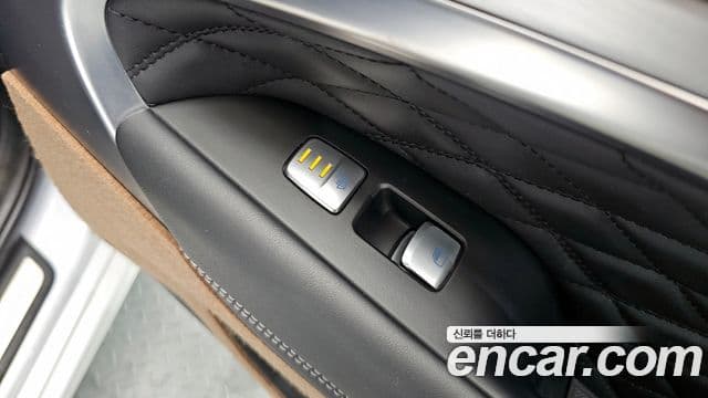 Genesis G70 2018 — Şəkil 18/20