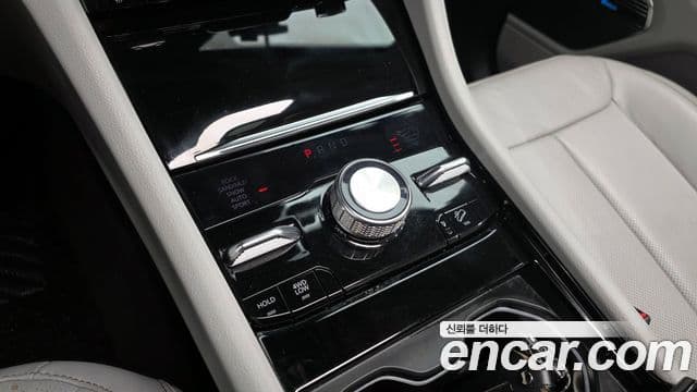 Jeep Grand Cherokee 2022 — Şəkil 9/20