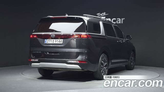 Kia Carnival 2020 — Фото 2/20