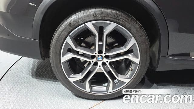 BMW X5 2021 — ფოტო 5/20