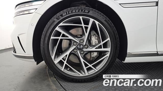 Genesis G90 2022 — ფოტო 5/20