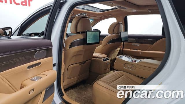 Genesis G90 2022 — ფოტო 12/20
