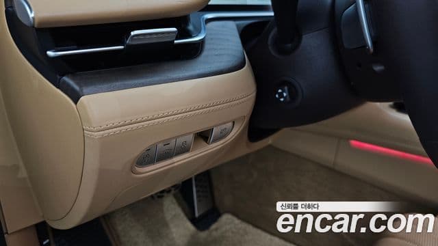 Genesis G90 2022 — ფოტო 16/20