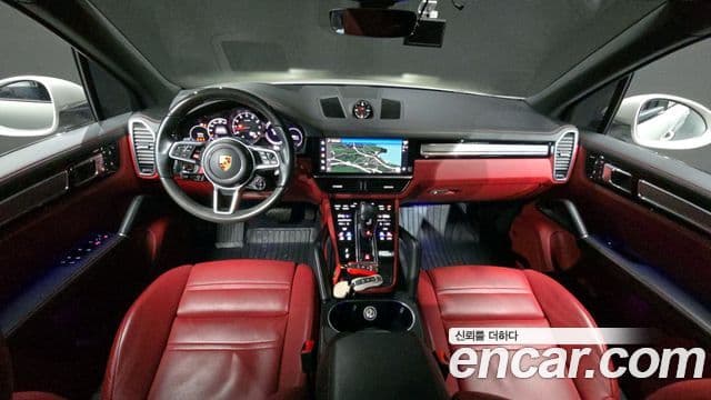 Porsche Cayenne 2022 — Şəkil 7/20