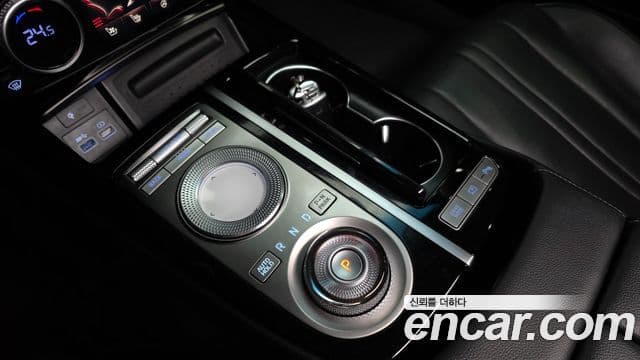 Genesis Electrified G80 2022 — Şəkil 9/20